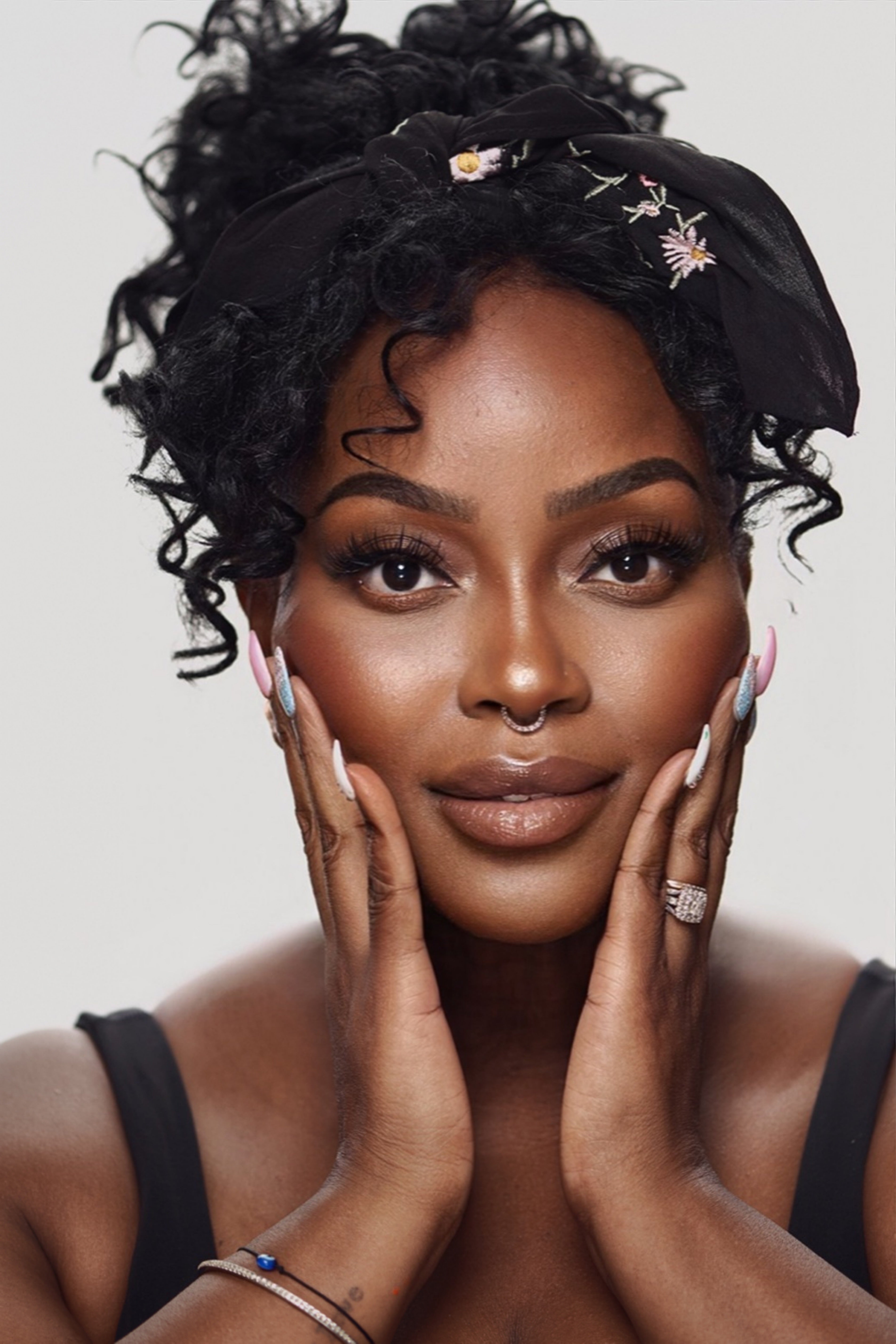 Ashunta Sheriff Lip Plumper with Hyaluronic Acid - Natural Volume & Shine | $18