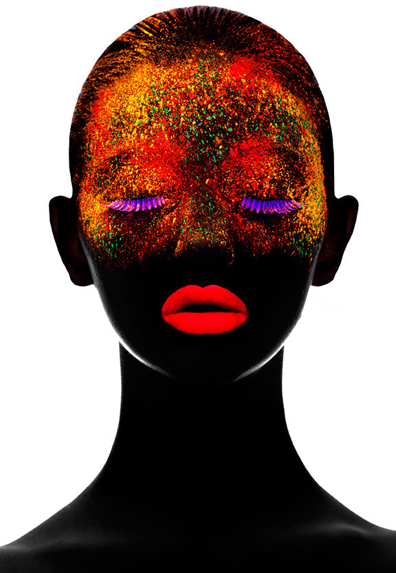 Ashunta Sheriff UV Glow Mascara - Blacklight Reactive Vegan Mascara in 6 Neon Shades