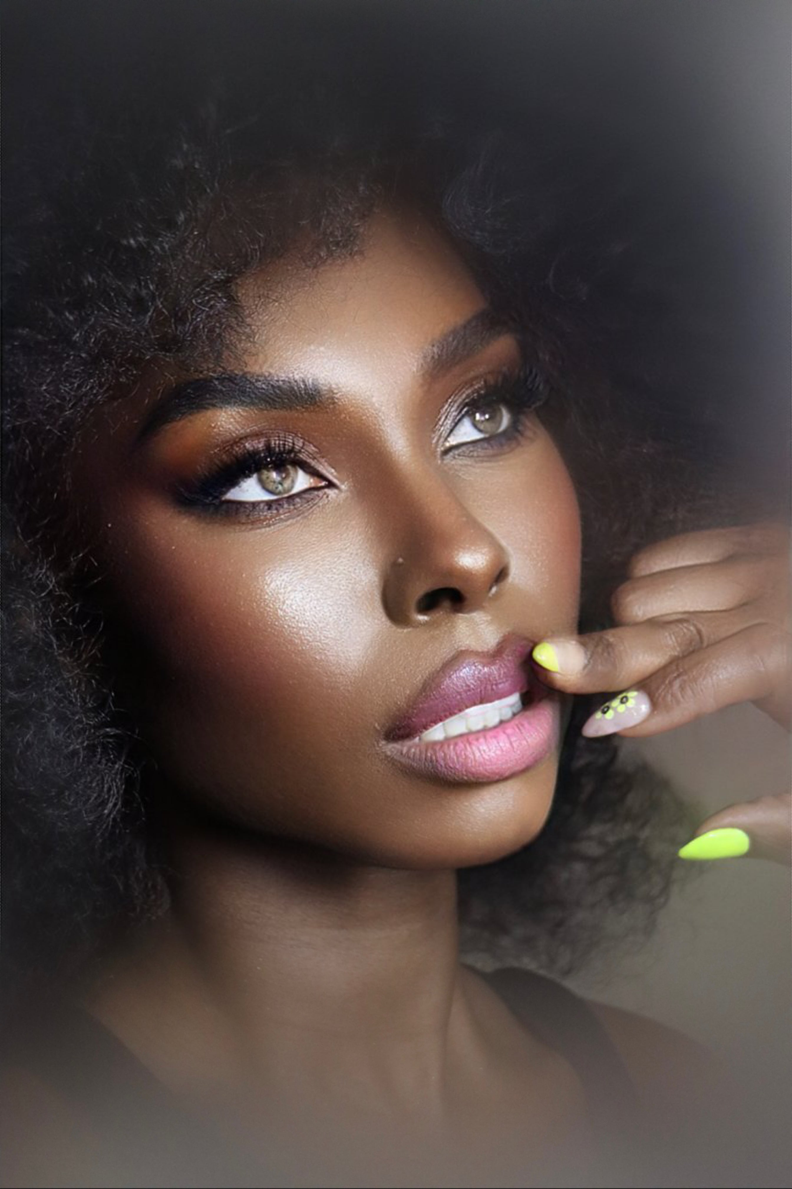 Ashunta Sheriff Multi-Use Matte Cream - Waterproof Makeup for Eyes, Lips & Cheeks