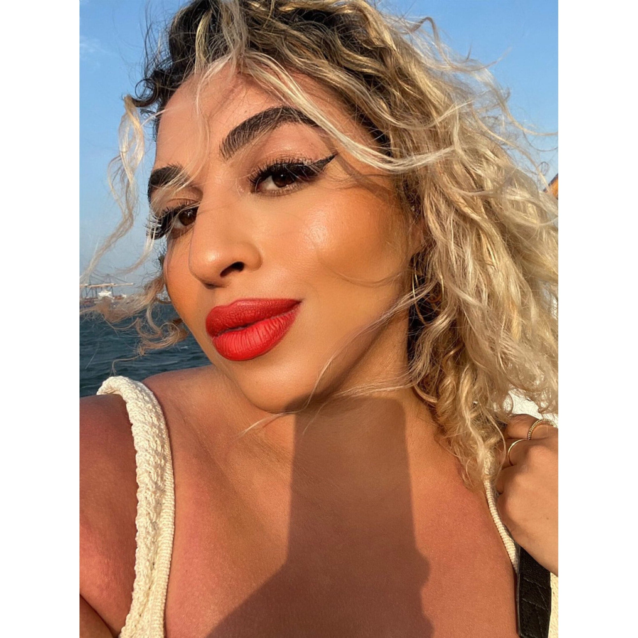 Ashunta Sheriff Multi-Use Matte Cream - Waterproof Makeup for Eyes, Lips & Cheeks