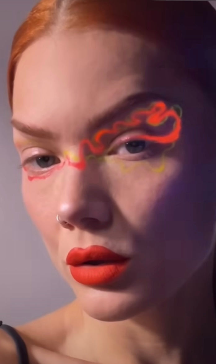 Ashunta Sheriff UV Glow Vegan Eyeliner Pen - Blacklight Reactive in 8 Neon Colors