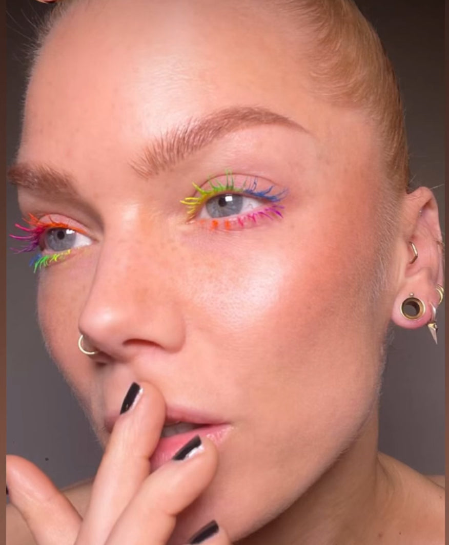 Ashunta Sheriff UV Glow Mascara - Blacklight Reactive Vegan Mascara in 6 Neon Shades