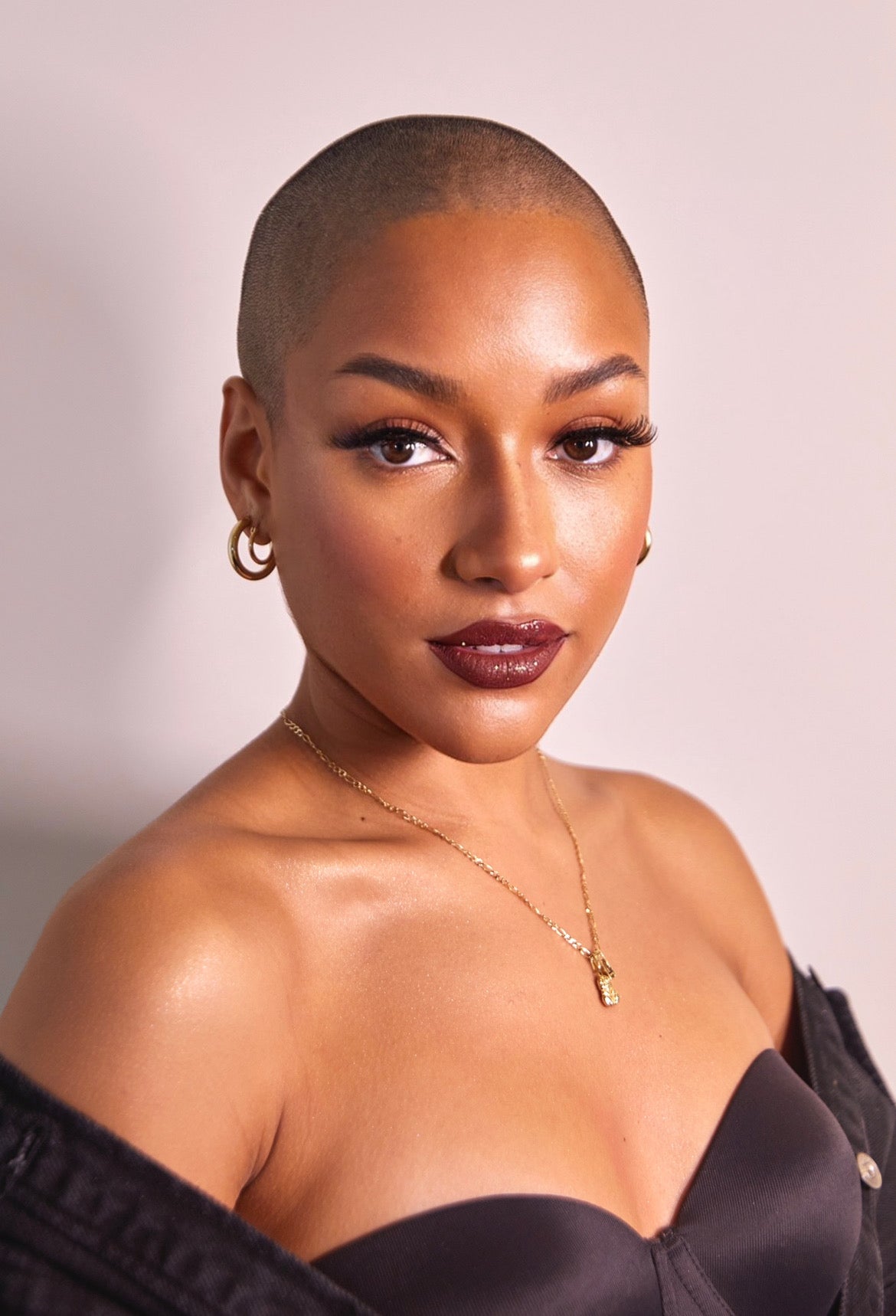 Ashunta Sheriff Multi-Use Matte Cream - Waterproof Makeup for Eyes, Lips & Cheeks