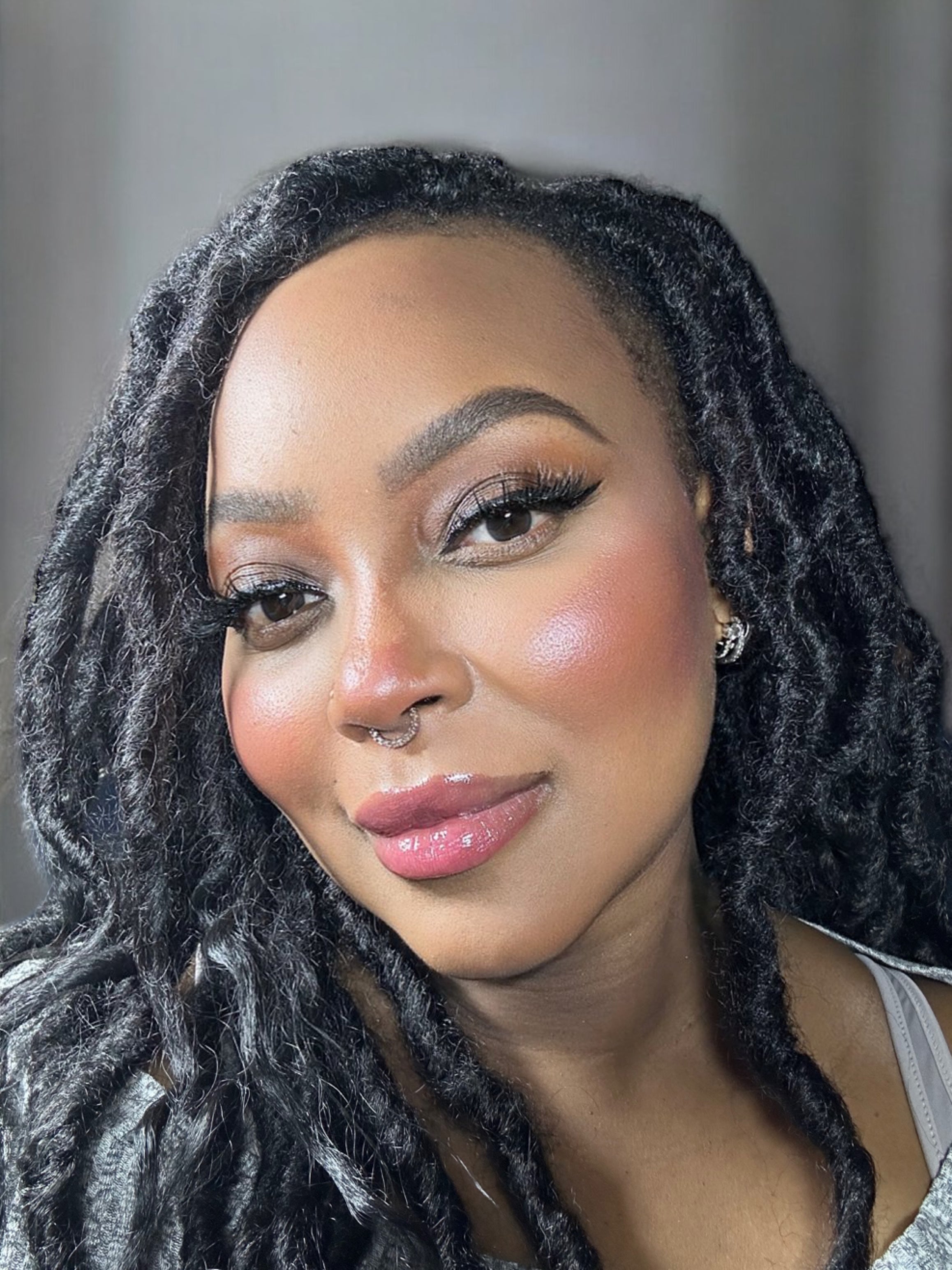 Ashunta Sheriff Clear Gel Blush - Custom Color Thermal Blush, pH-Reactive | Dewy Finish